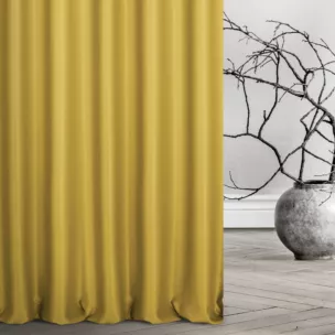 Zasłona szyta na flexach złota z tkaniny trudnopalnej, zaciemniającej, typu blackout