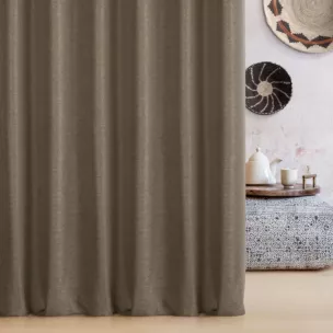 Zasłona szyta na taśmie 5 cm jasnobrązowa o naturalnym charakterze, z widocznym, ozdobnym splotem