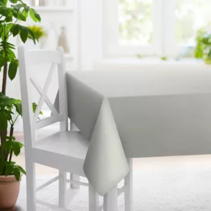 Obrus na wymiar srebrny z tkaniny blackout zaciemniającej w 100% o naturalnej strukturze