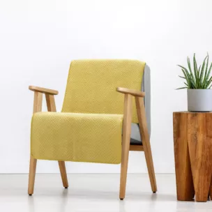 EUROFIRANY PREMIUM Narzuta na fotel SOFIA z miękkiego i matowego welwetu pikowana w jodełkę metodą hot press