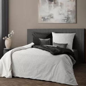 Pościel 140x200 cm komplet 2 częściowy z satyny bawełnianej kolor biało, czarny w paseczki RAYA