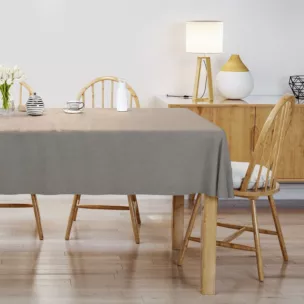 Obrus szyty ciemnobeżowy z miękkiej tkaniny o naturalnym splocie w stylu ekologicznym