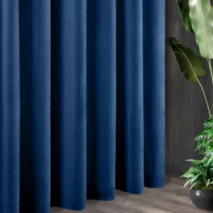 Tkanina zasłonowa, miękki i delikatny welwet z delikatnym połyskiem