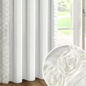 Zasłona kremowa z welwetu zdobiona aplikacją 3D róż 140x270 cm taśma - ROSES Eva Minge