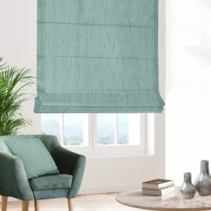 Roleta rzymska morska z tkaniny welwetowej w pionowe prążki, wykończona obciążnikiem