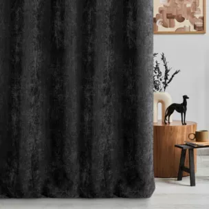 Zasłona szyta na flexach czarna z tkaniny o szenilowej strukturze