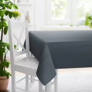 Obrus szyty stalowy z gładkiej tkaniny typu blackout