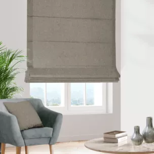 Roleta rzymska popielata z eleganckiej błyszczącej tkaniny