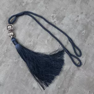 Dekoracyjny sznur do zasłon IDA upinacz z chwostem i metalowymi koralikami