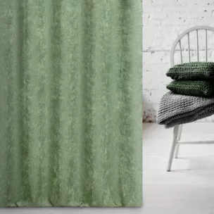 Zasłona szyta na taśmie 5 cm zielona miękka, szenilowa tkanina o wyraźnym splocie i delikatnym połysku