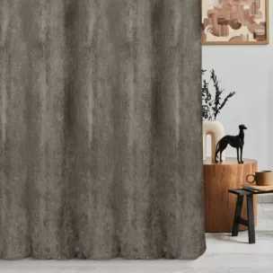 Zasłona szyta na flexach beżowa z tkaniny o szenilowej strukturze