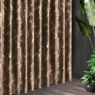 Tkanina zasłonowa z welwetu zdobiona złotym marmurkowym wzorem