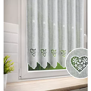 Tkanina firanowa zazdrostka z etaminy zdobiona haftowanymi ażurowymi sercami