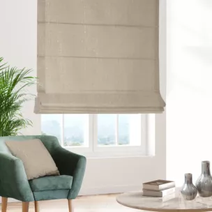 Roleta rzymska ciemnokremowo złocista z tkaniny z wzorem w formie przecierki na błyszczącym tle Pierre Cardi