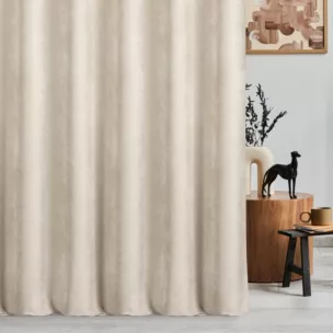 Zasłona szyta na flexach beżowa z tkaniny o szenilowej strukturze