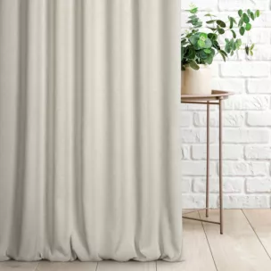 Zasłona szyta na taśmie 5 cm kremowa z tkaniny o grubym splocie i efektem melanżu