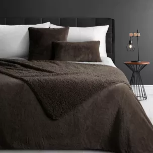 Narzuta dwustronna z przyjemnego futerka i tkaniny barankowej ciemnobrązowa 220x240 cm NINA Eurofirany Premium