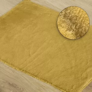 Dywanik dekoracyjny o strukturze futra