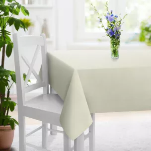 Obrus szyty ciemnokremowy z miękkiej w dotyku tkaniny szenilowej