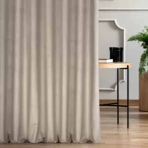 Zasłona szyta na taśmie 5 cm beżowo srebrna tkanina welwetowa z błyszczącym, metalicznym nadrukiem drobnej pepitki