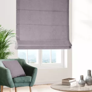 Roleta rzymska liliowa miękka, szenilowa tkanina o wyraźnym splocie i delikatnym połysku