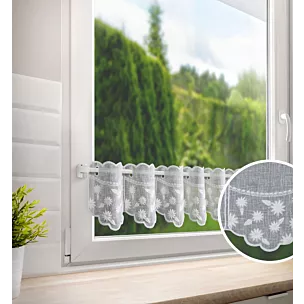 Tkanina firanowa zazdrostka z etaminy zdobiona haftem drobnych kwiatów