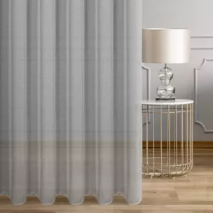 Firana szyta na taśmie 5 cm jasnoszara z drobnej siateczki, wykończona obciążnikiem