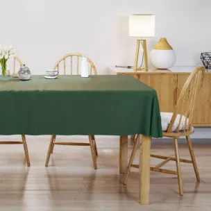 Obrus szyty zielony z miękkiej tkaniny o welurowej strukturze