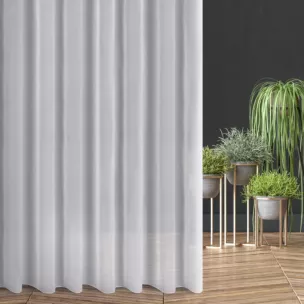 Firana szyta na taśmie 5 cm biała z półprzezroczystej tkaniny o lekkim połysku, wykończona obciążnikiem