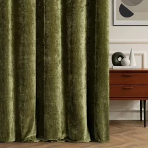 Zasłona szyta na taśmie 5 cm zielona z miękkiej w dotyku tkaniny szenilowej