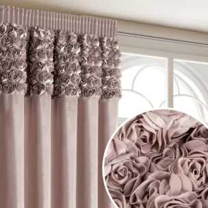 Zasłona pudrowa z welwetu zdobiona aplikacją 3D róż 140x270 cm taśma - ROSES Eva Minge