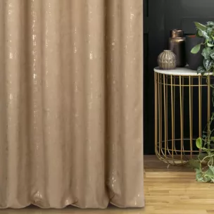 Zasłona szyta na taśmie 5 cm beżowo złocista z miękkiej tkaniny o strukturze weluru z połyskliwym nadrukiem