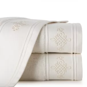 Ręcznik kąpielowy 50x90 cm bawełniany kolor kremowy z bordiurą zdobioną ornamentowym haftem 600 g/m2 KLAS 2