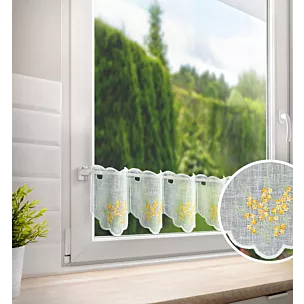 Tkanina firanowa zazdrostka z etaminy zdobiona kolorowym haftem