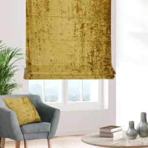 Roleta rzymska złota z miękkiej tkaniny welwetowej z efektem kreszowania