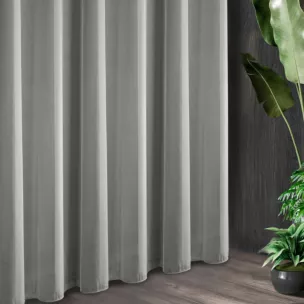 Firana szyta na taśmie 5 cm szara z miękkiej tkaniny o lekkim splocie i delikatnym połysku, wykończona obciążnikiem