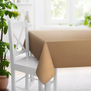 Obrus szyty ciemnobeżowy z gładkiej zaciemniającej tkaniny typu dimout