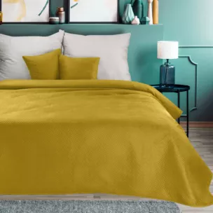 Narzuta welwetowa musztardowa 200x220 cm pikowana metodą hot press wzór geometryczny LUIZ