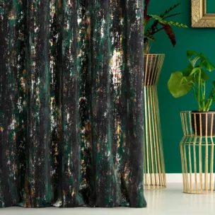 Zasłona szyta na taśmie 5 cm ciemnozielono czarna z tkaniny welwetowej z metalicznym nadrukiem