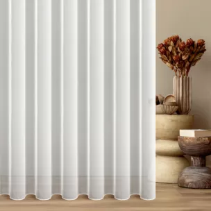 Firana szyta na taśmie 5 cm biała z matowej miękkiej w dotyku tkaniny PERU, wykończona obciążnikiem