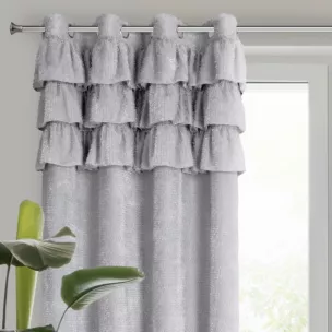 Zasłona srebrna zdobiona falbanami z moherowej tkaniny 140x250 cm przelotka - AGIS