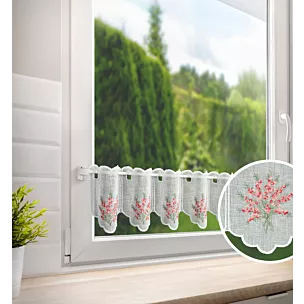 Tkanina firanowa zazdrostka z etaminy zdobiona kolorowym haftem