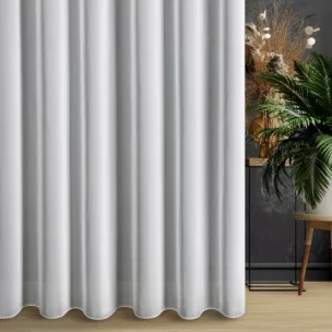 Firana szyta na taśmie fala biała z delikatnej w dotyku i gęstym splocie tkaniny, wykończona obciążnikiem