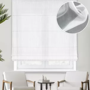 Roleta rzymska biała z miękkiej półprzezroczystej tkaniny z efektem deszczyku, wykończona obciążnikiem