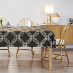 Obrus szyty czarny z tkaniny welwetowej z geometrycznym błyszczącym nadrukiem