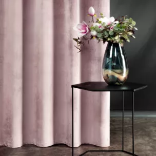 Zasłona pudrowo różowa z aksamitnego błyszczącego welwetu 140x250 cm przelotka - LUCCA