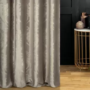 Zasłona szyta na taśmie 5 cm beżowo złocista z miękkiej tkaniny welwetowej z ornamentowym błyszczącym nadrukiem