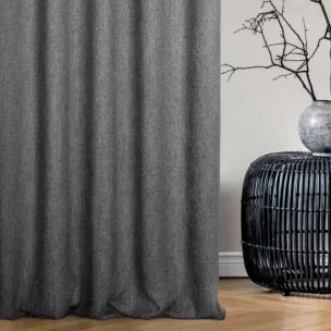 Zasłona szyta na taśmie 5 cm czarna z tkaniny typu bukla z efektem melanżu