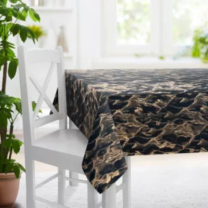 Obrus szyty granatowo złocisty z tkaniny welwetowej ze złotym marmurkowym nadrukiem