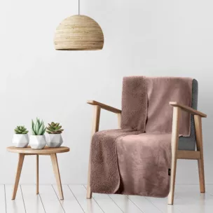 Narzuta, koc na fotel 70x160 cm jasnobrązowy z miękkiego polaru ze strukturą baranka TEDY Eurofirany Premium